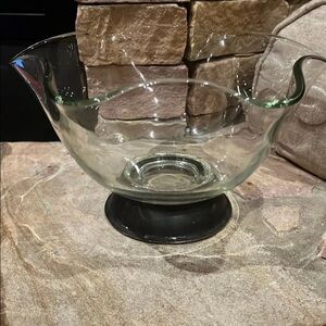Glass bowl
